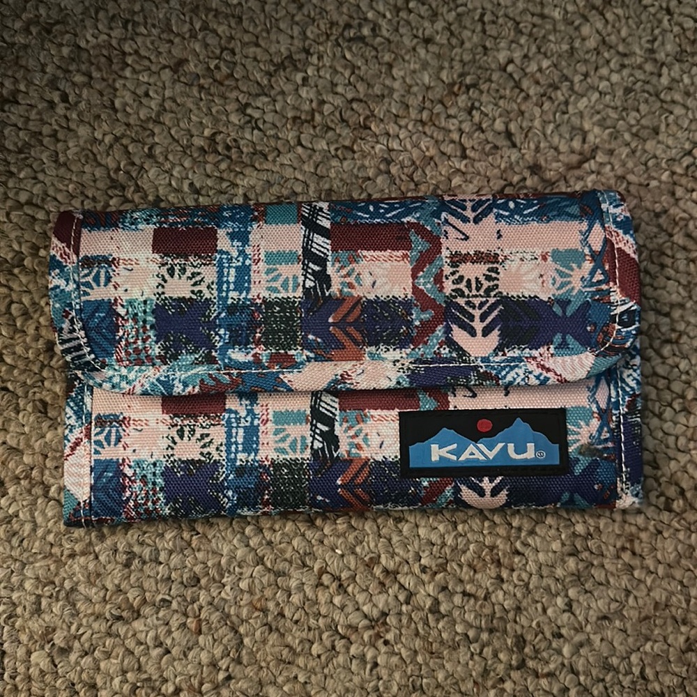 Kavu trifold wallet